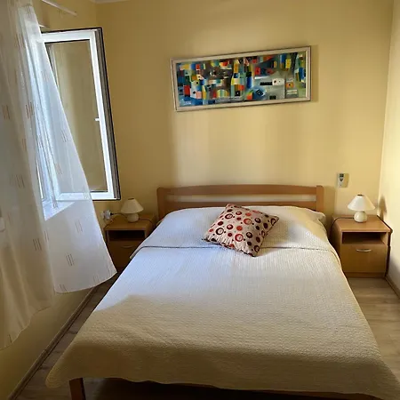 Appartement Spacious 1 Bedroom 4 Star Apartment, Mlini