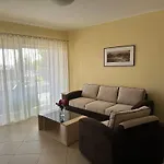 Spacious 1 Bedroom 4 Star Apartment, Apartamento Mlini