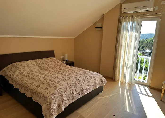 Spacious 1 Bedroom 4 Star Apartment, 公寓 米利尼
